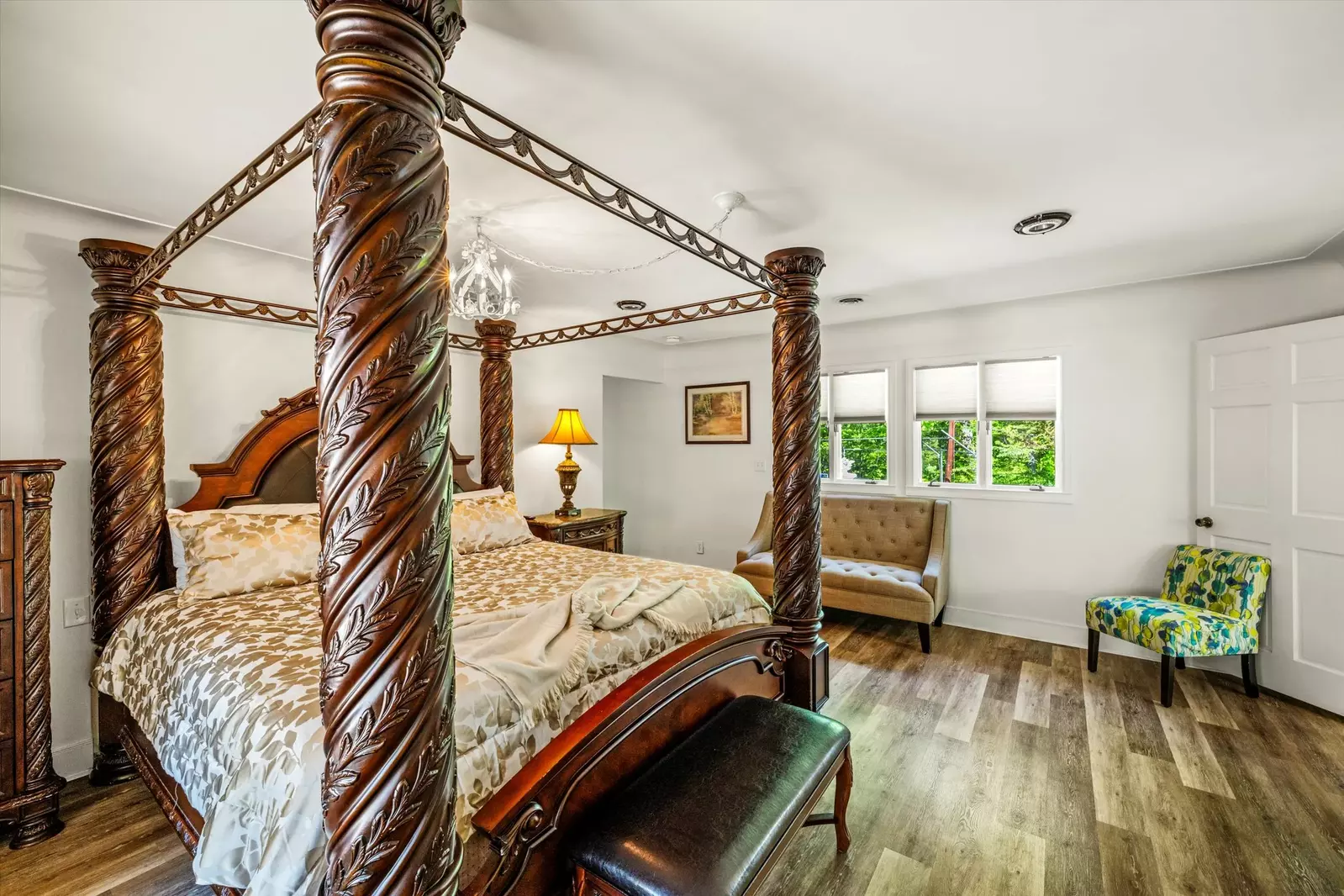Property image, Interior, of Mountain View Mansion