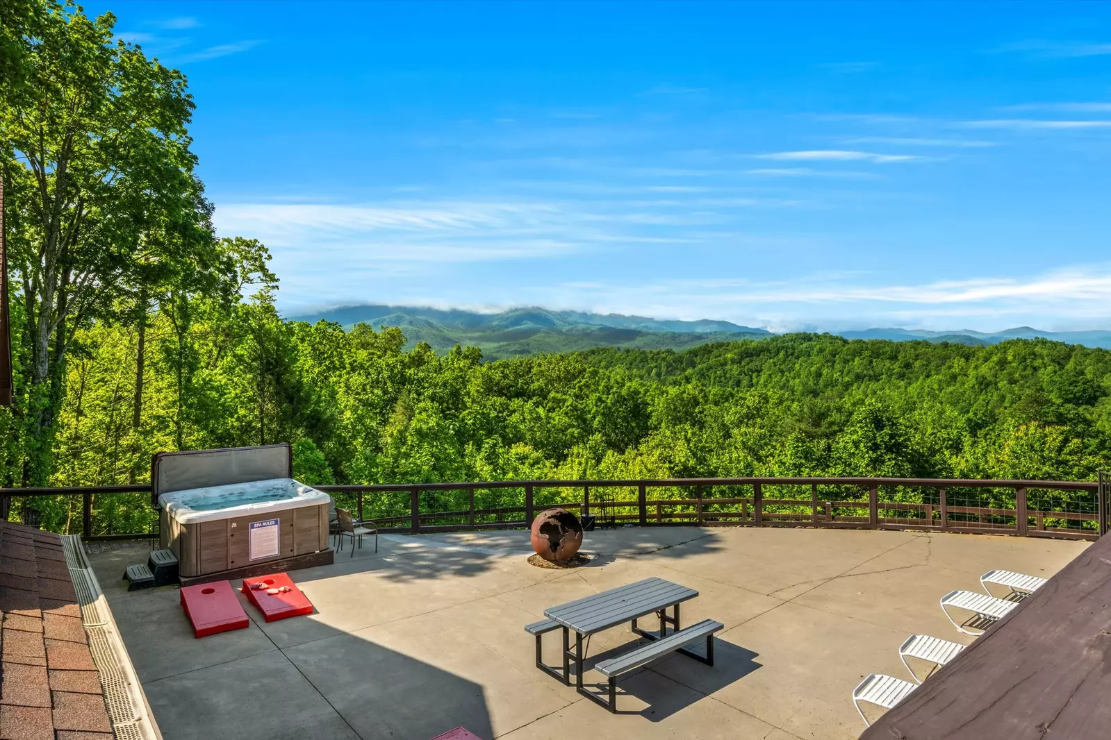 Property image, Interior, of Mountain View Mansion
