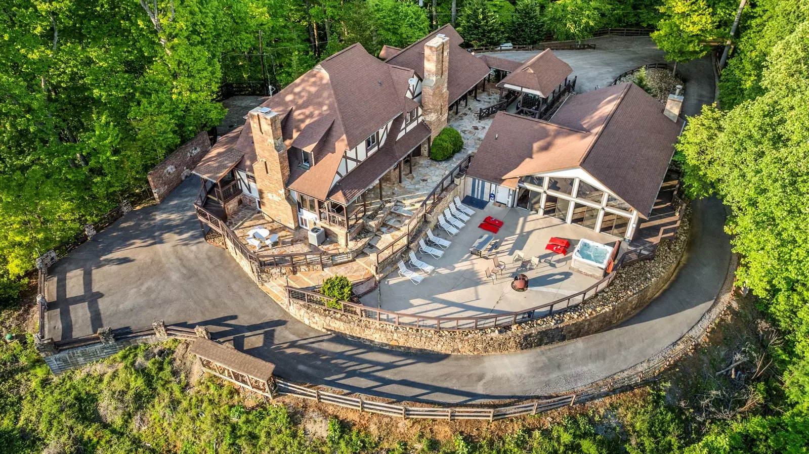 Property image, Interior, of Mountain View Mansion