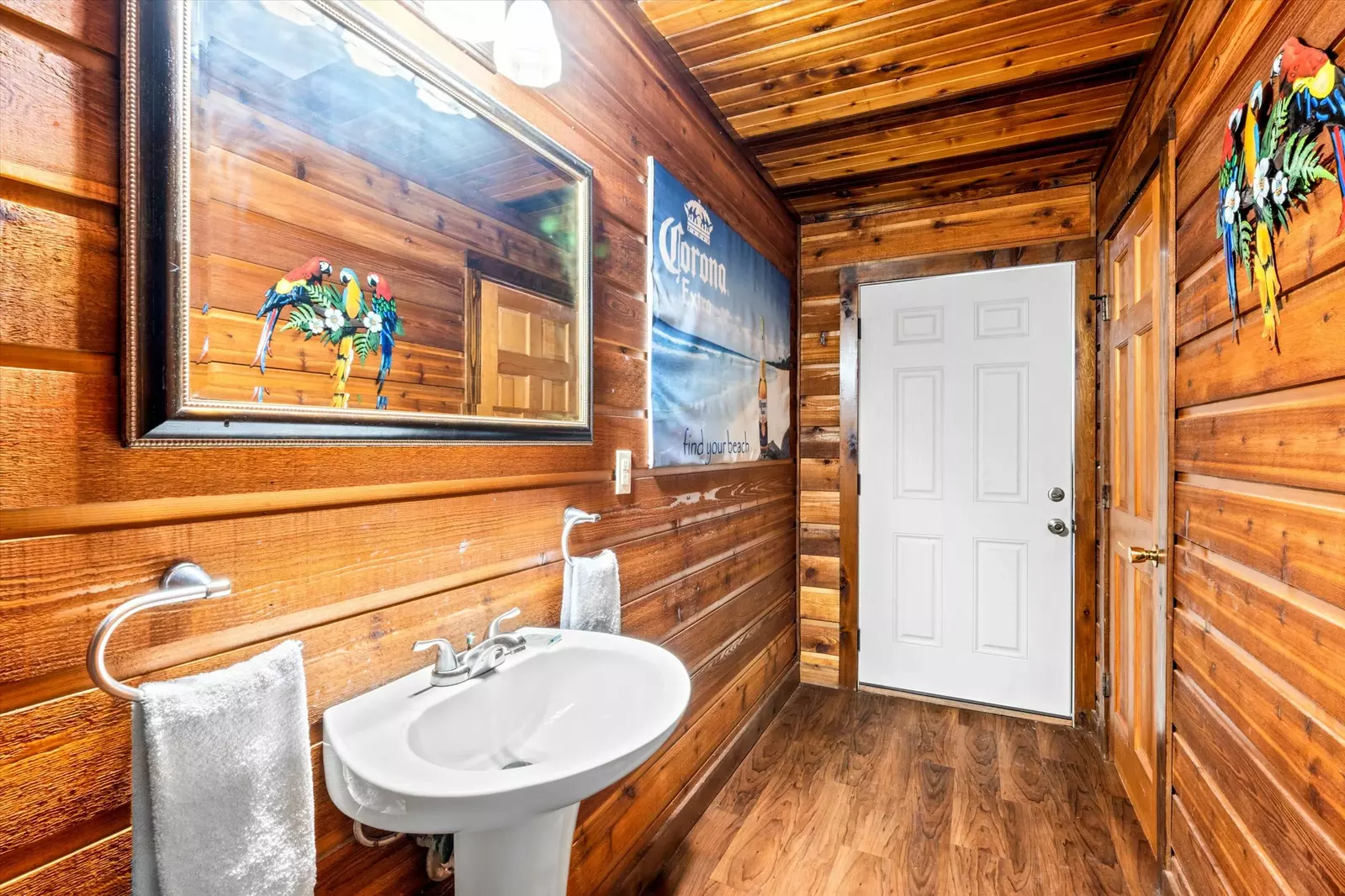 Property image, Interior, of Mountain View Mansion