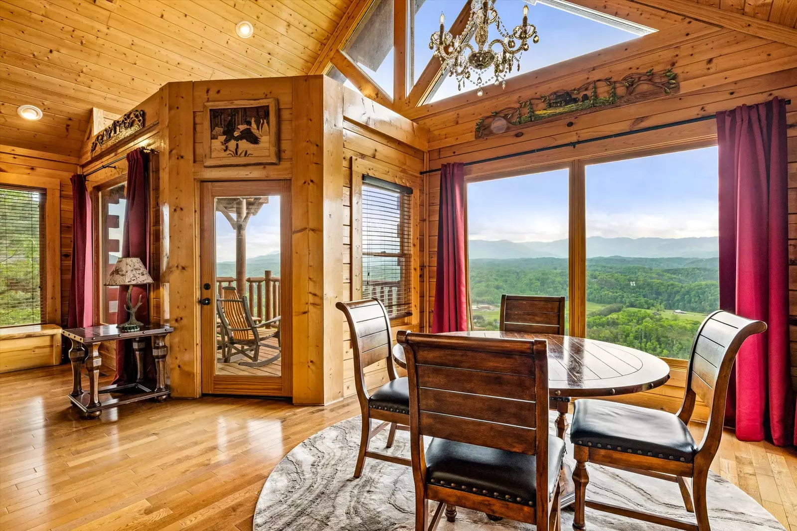 Property image, Interior, of Soaring High (#44)