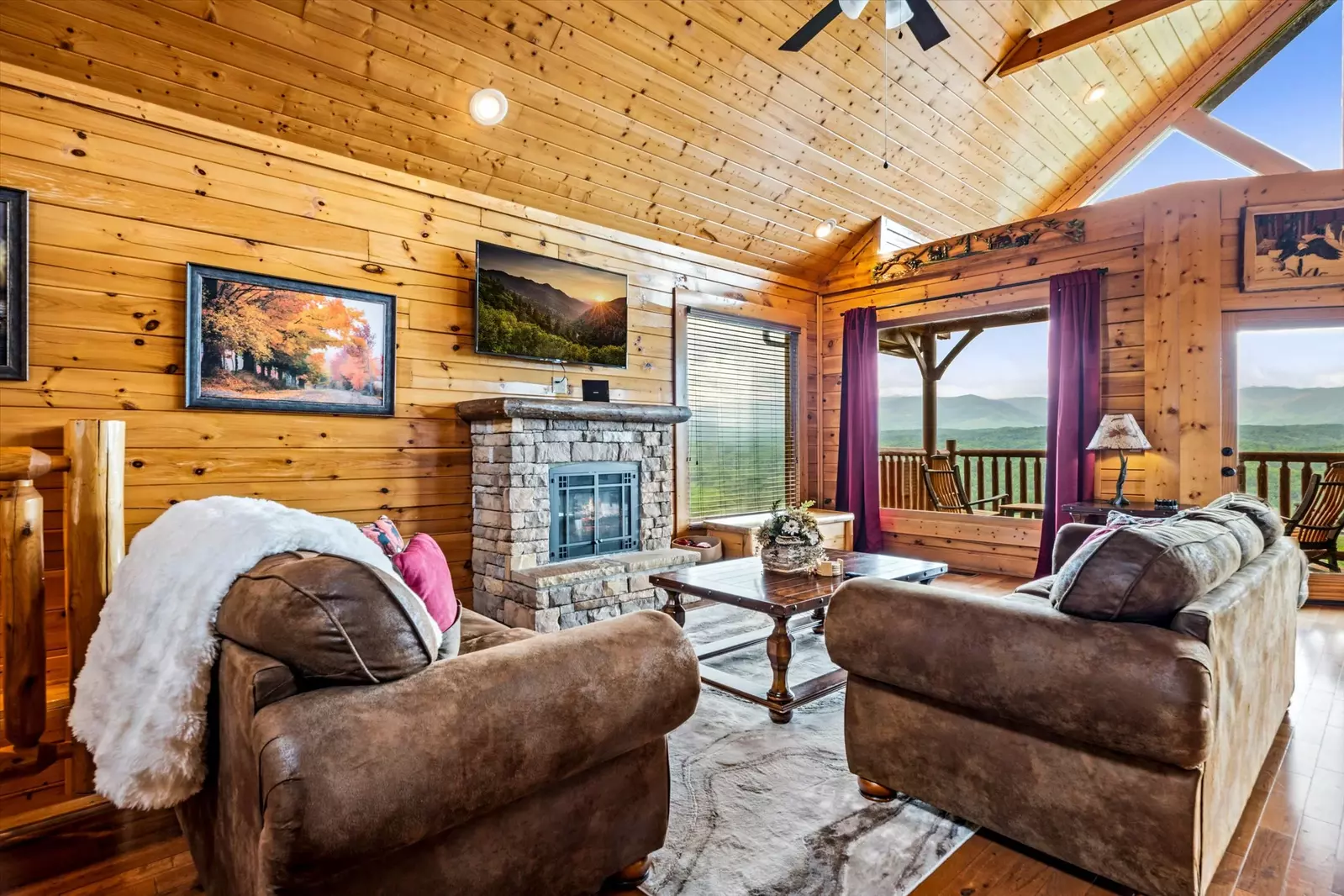Property image, Interior, of Soaring High (#44)