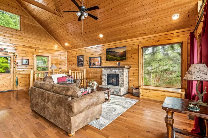 Property image, Interior, of Soaring High (#44)