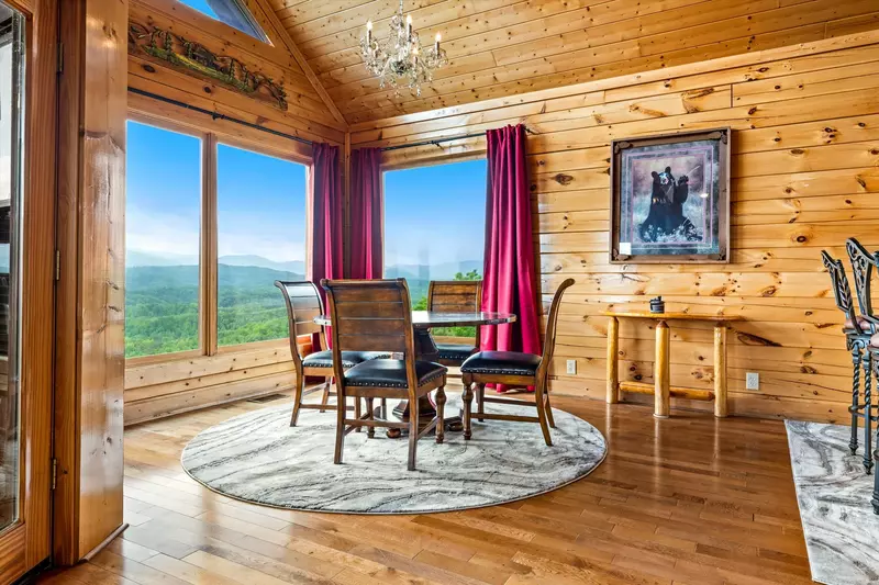 Property image, Interior, of Soaring High (#44)