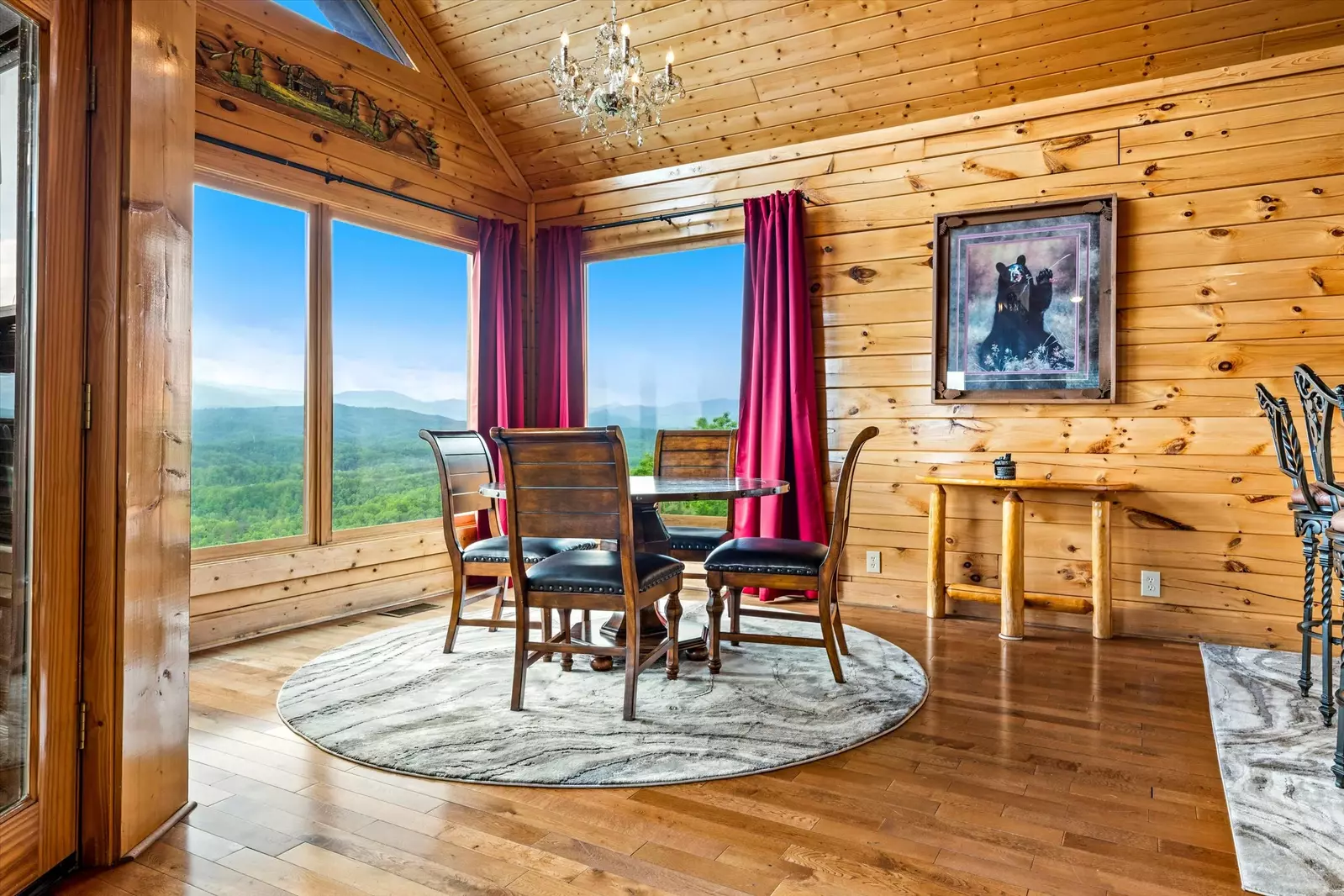 Property image, Interior, of Soaring High (#44)