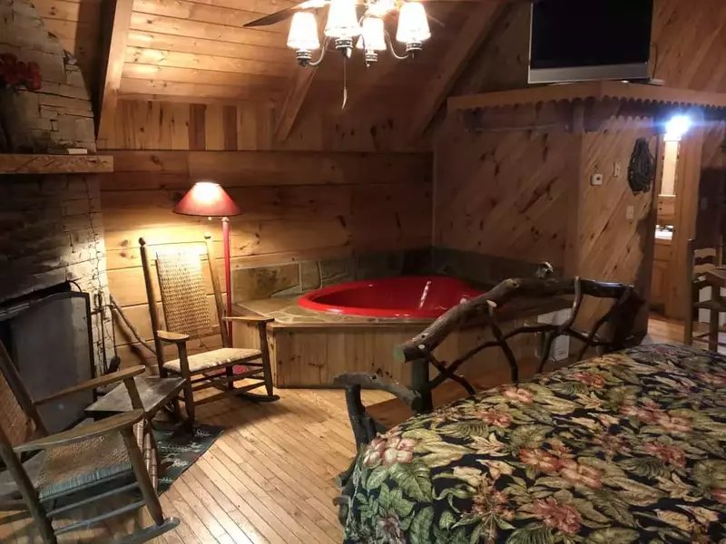 Gatlinburg Adventure Cabins - Sweetbriar