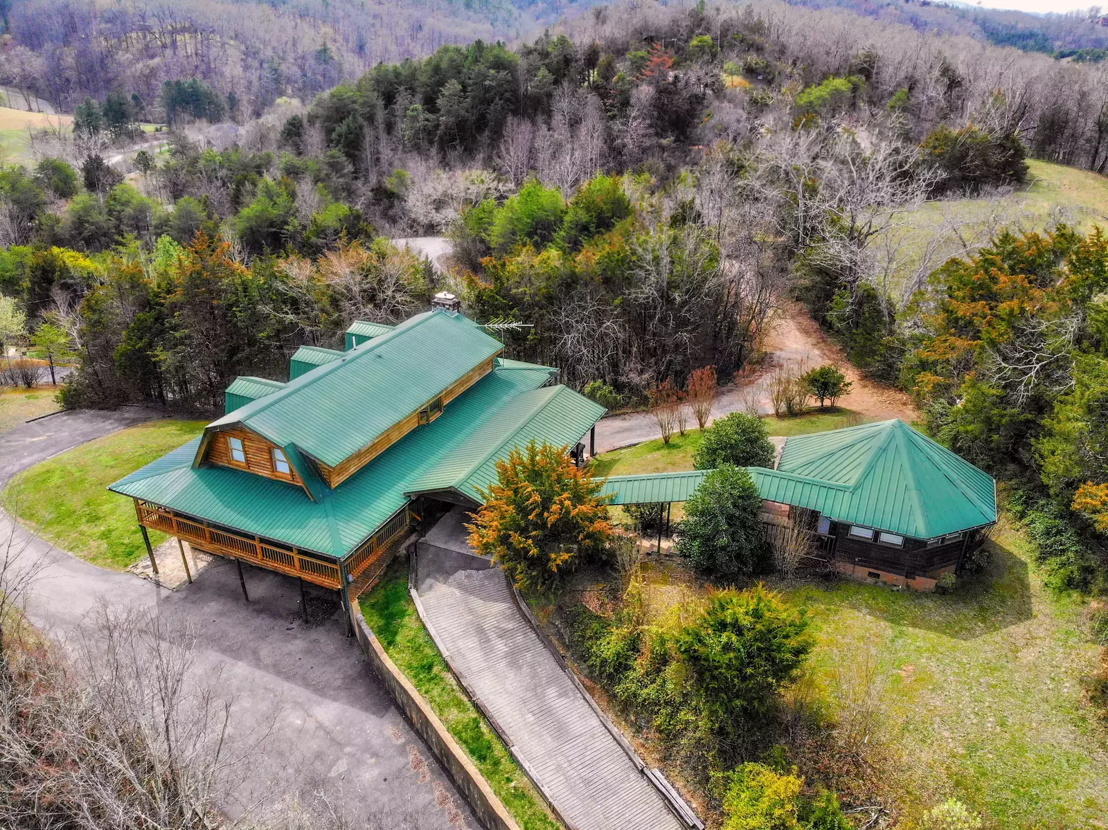 Smoky Bear Lodge
