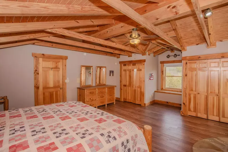 Smoky Bear Lodge