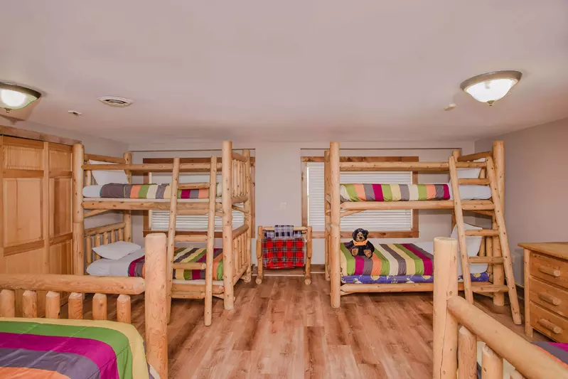 Smoky Bear Lodge