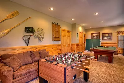 Brookstone Lodge