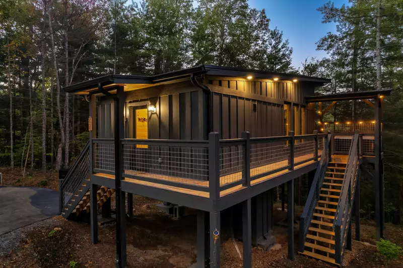 Elan's Treehouse