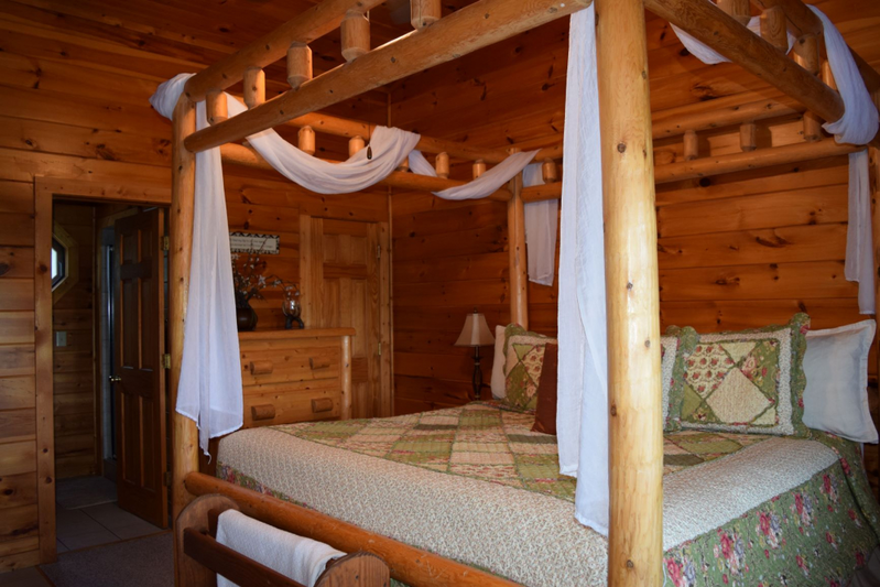 "Lover's Lookout" Honeymoon Retreat