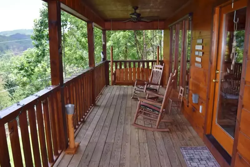 "Lover's Lookout" Honeymoon Retreat