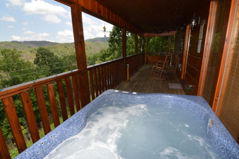 "Lover's Lookout" Honeymoon Retreat