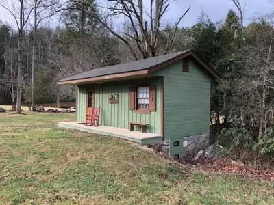 Wafloy's Lakewood Tiny Bunk  |  Sleeps 2