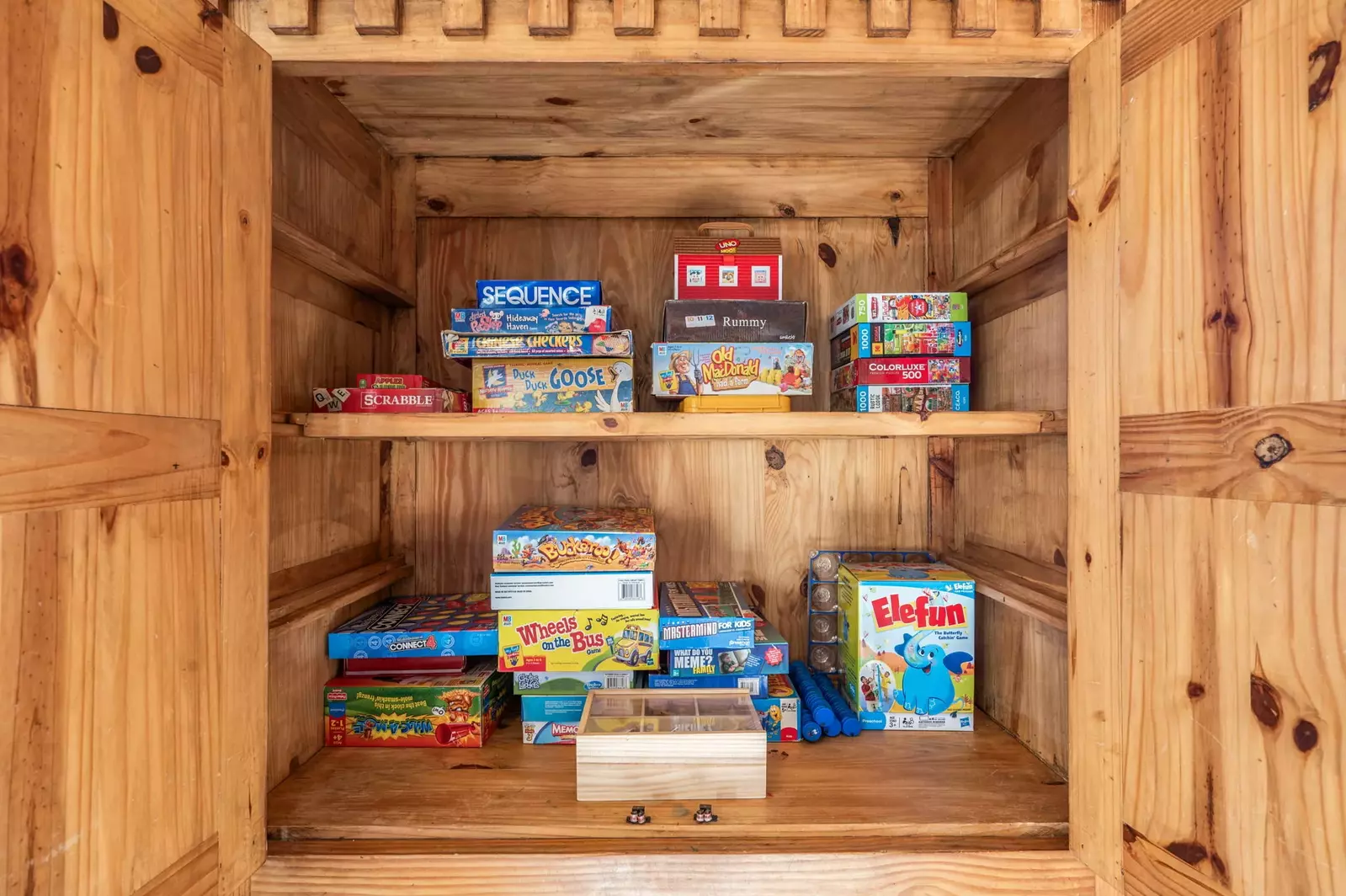Puzzles and games for entertainment