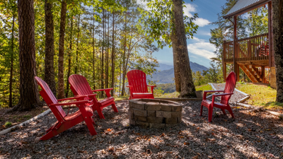 Crimson Crest Cabin