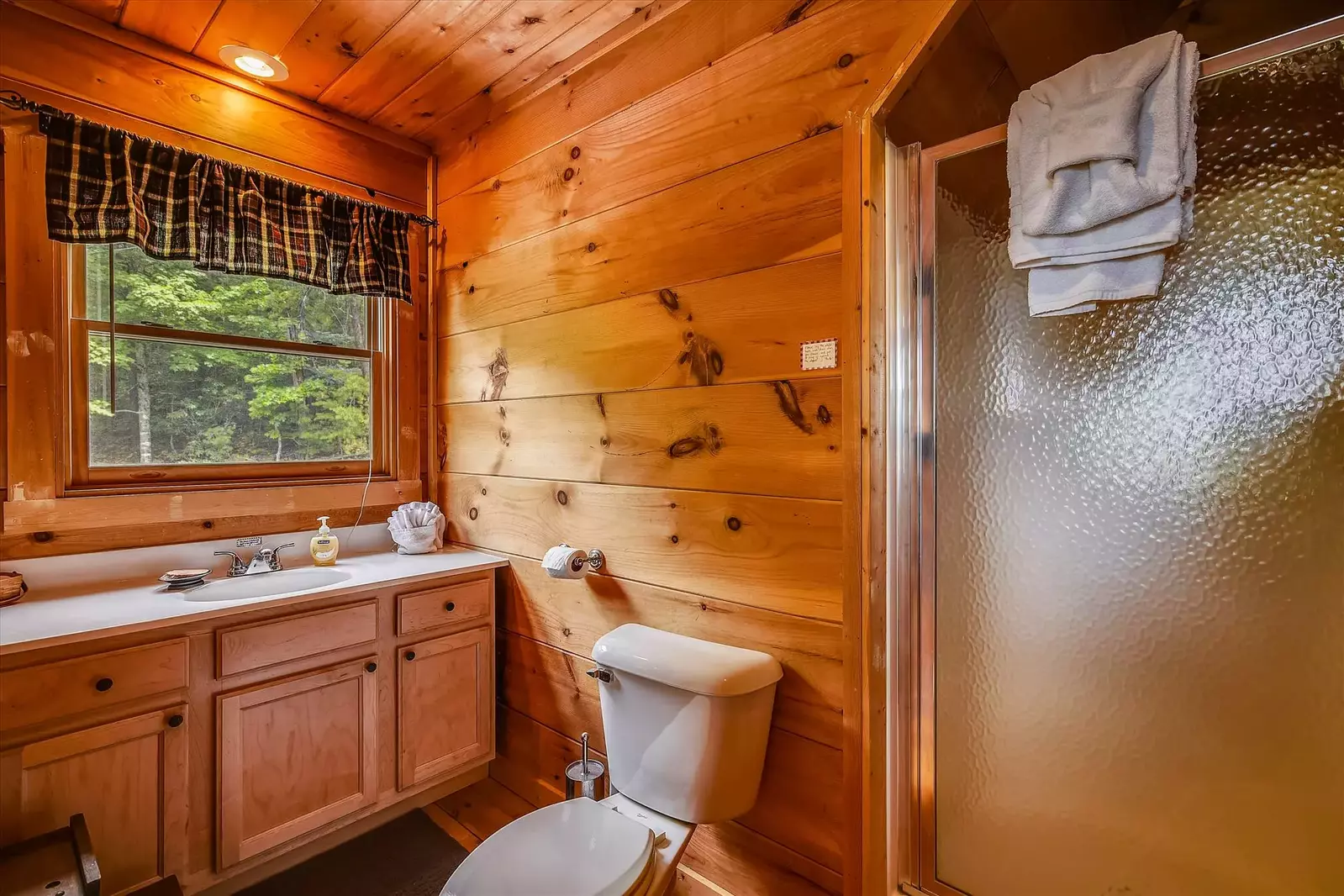 Serenity Breeze Cabin