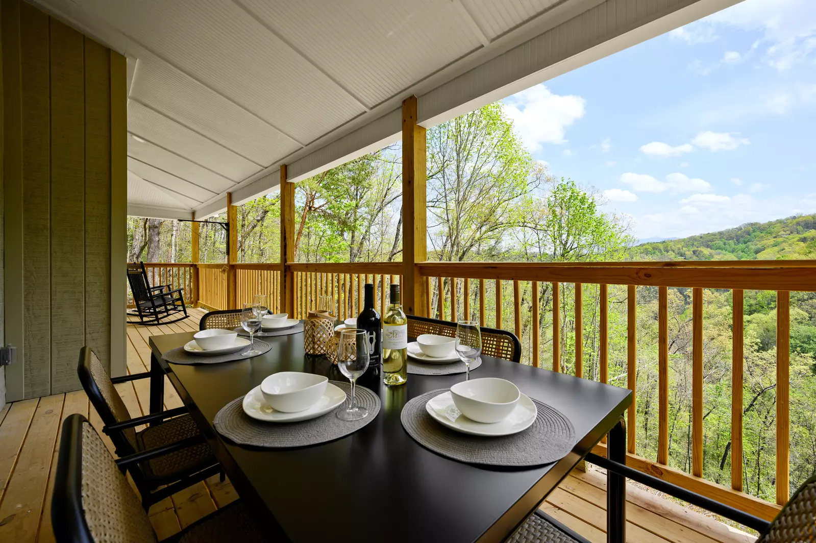 Enjoy a lovely dining experience al fresco 
