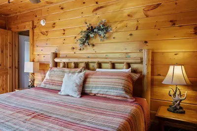 Arbor Place Cabin Rental