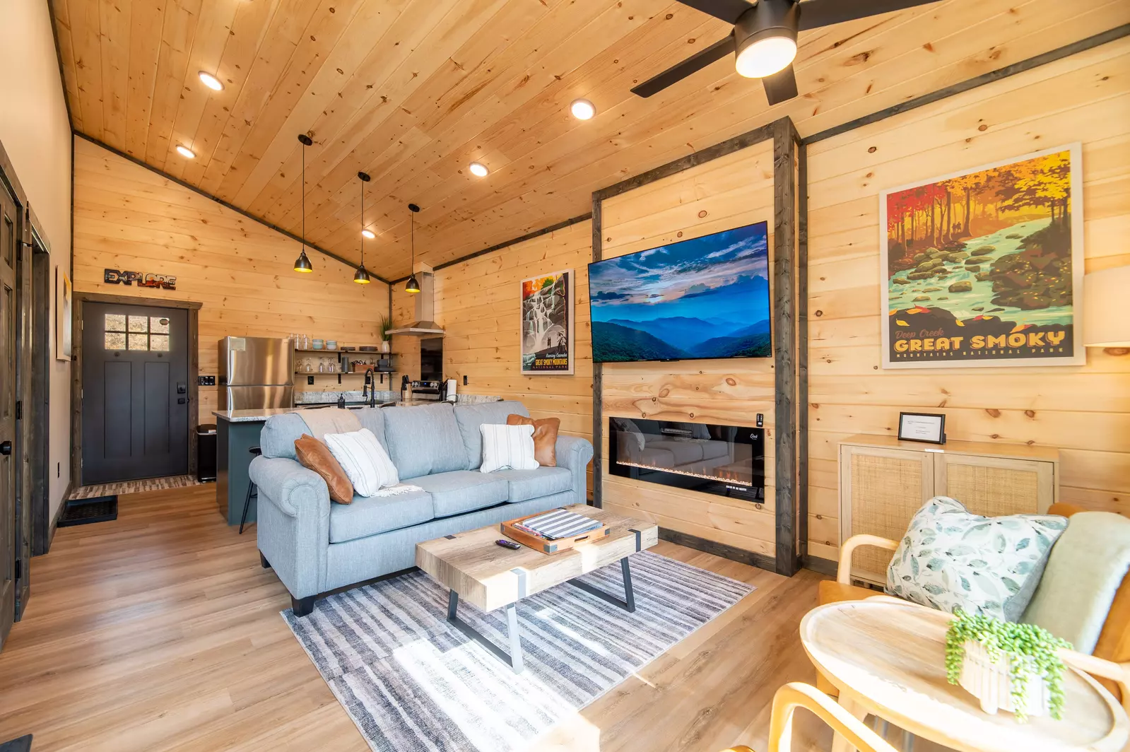 Family Room/Couch/Chairs