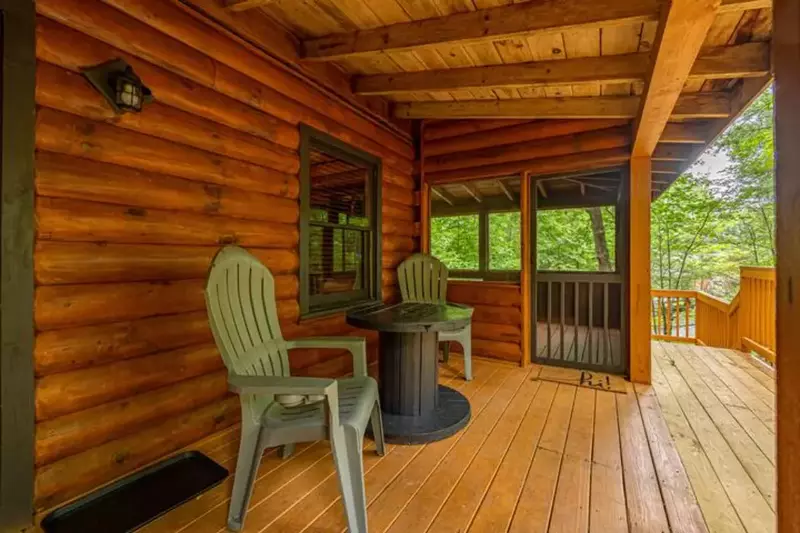 Separate couples deck off the upstairs king bedroom