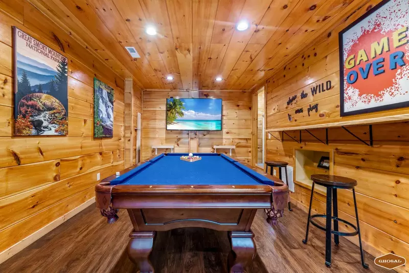Whispering Pines Retreat By Ghosal Luxury Lodging