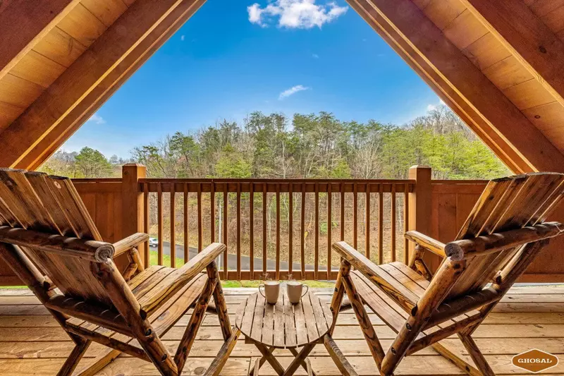 Enchanted Forest Hideaway by Ghosal Luxury Lodging