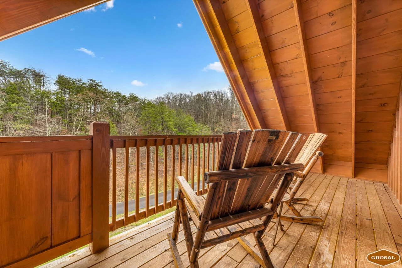 Enchanted Forest Hideaway by Ghosal Luxury Lodging
