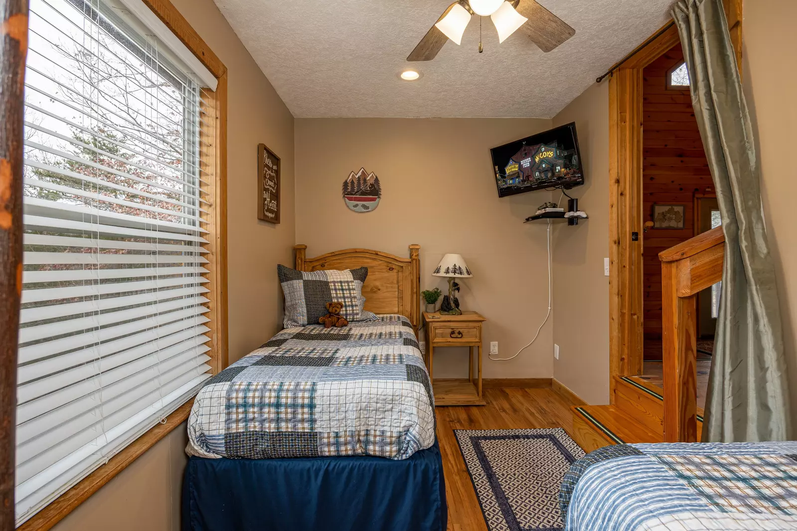 Kid's Cave with tv & gaming