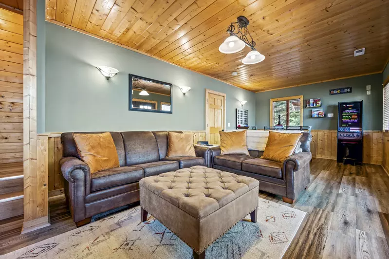 Little Bear Lodge