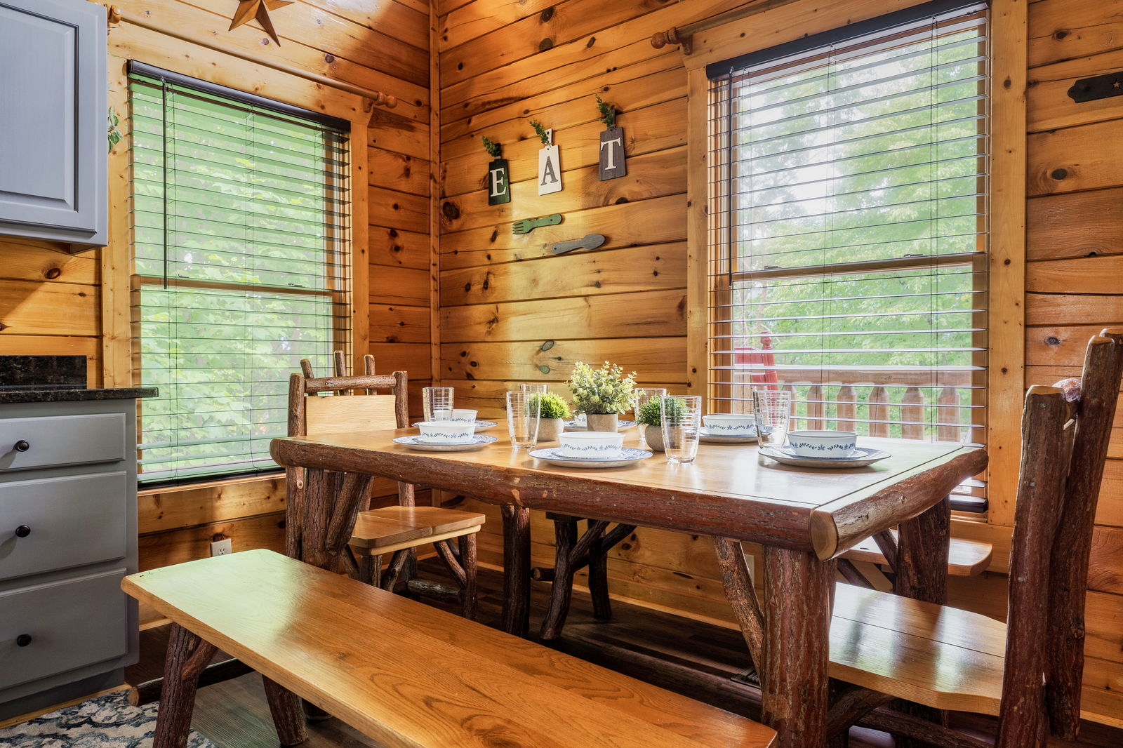 Leconte Hideout