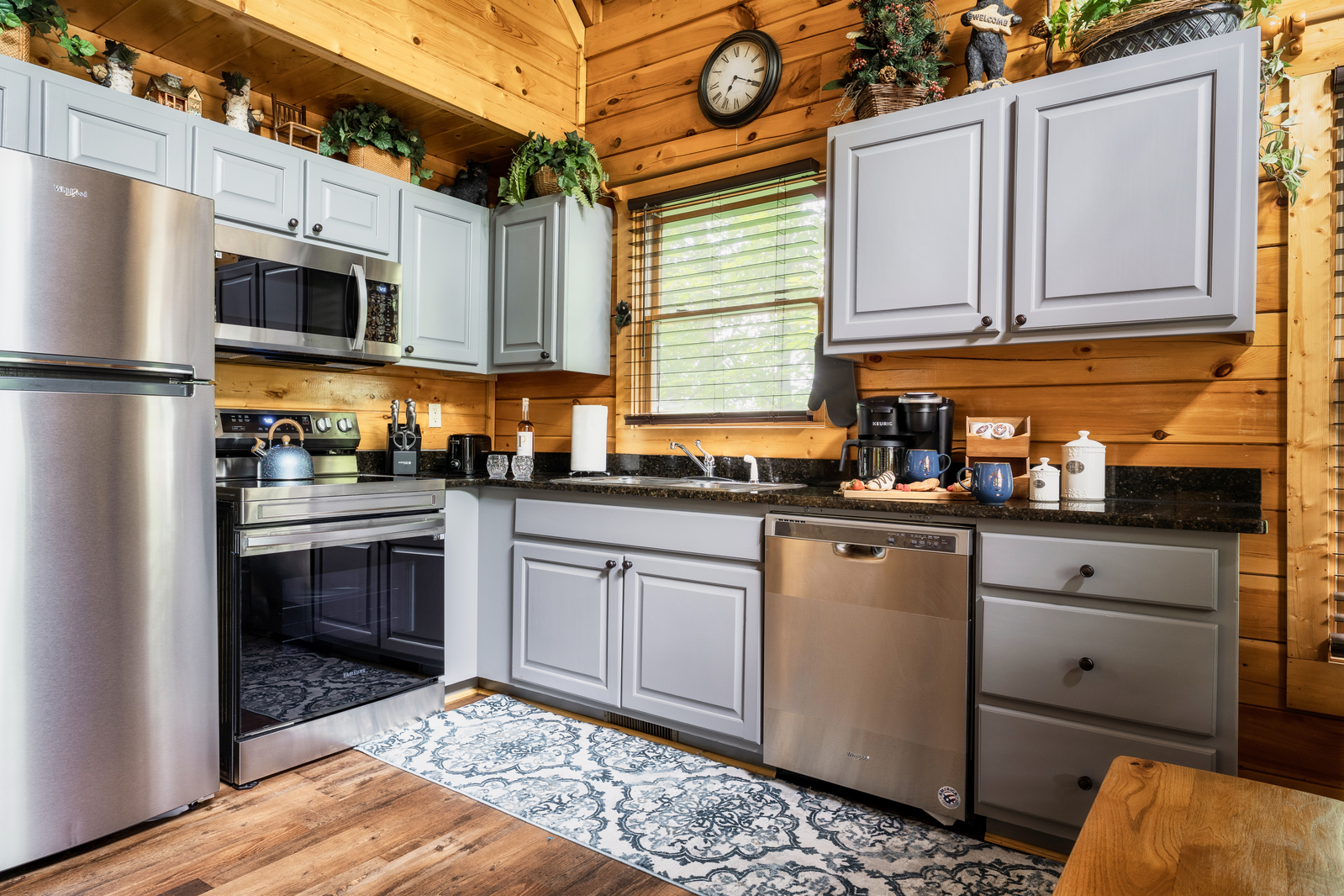 Leconte Hideout
