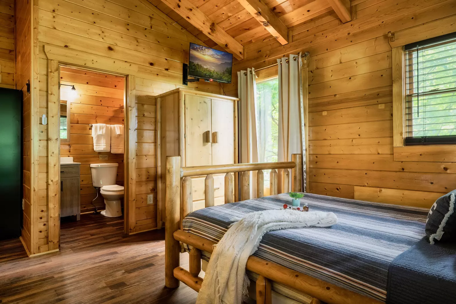 Leconte Hideout