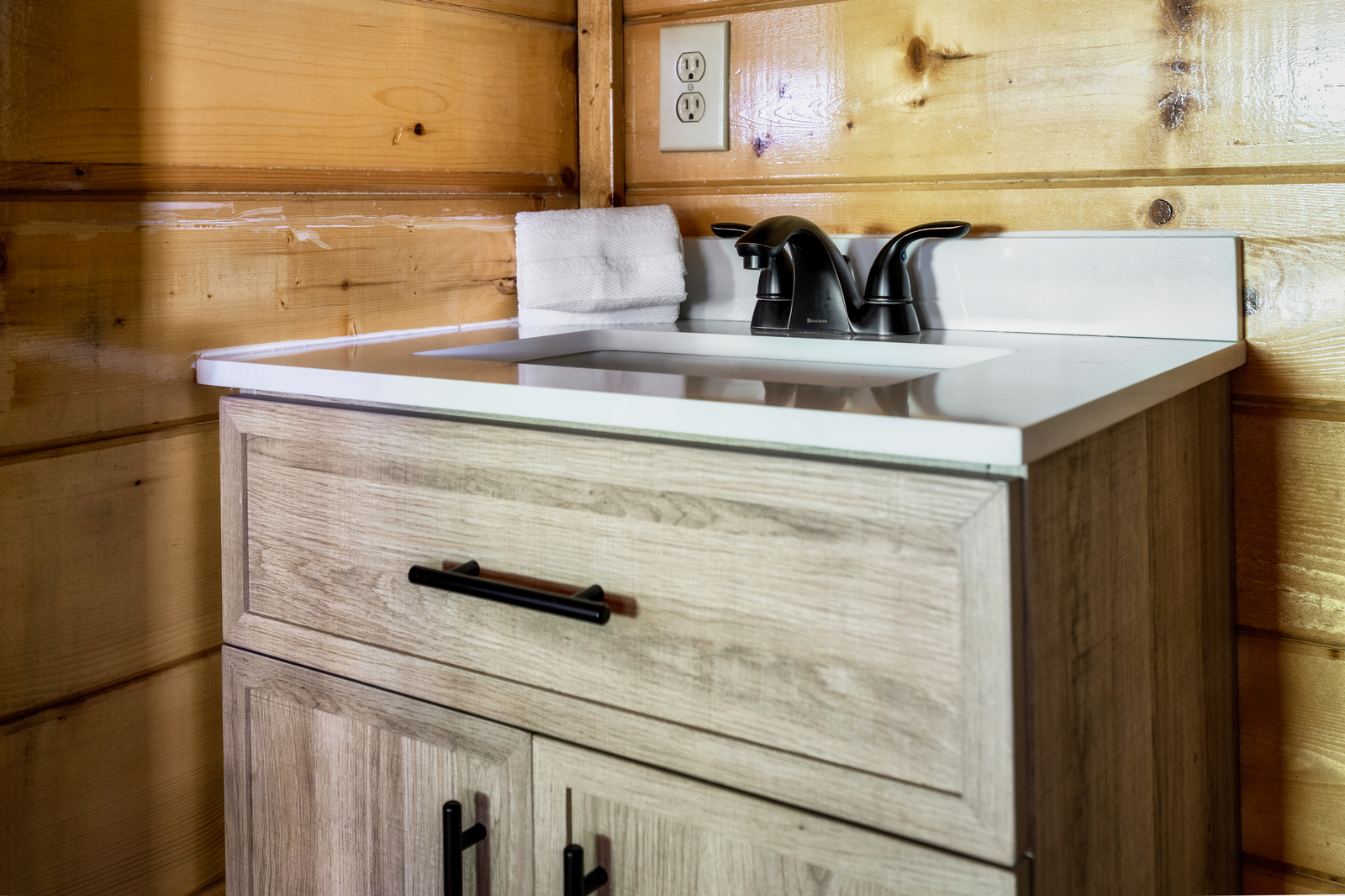 Leconte Hideout