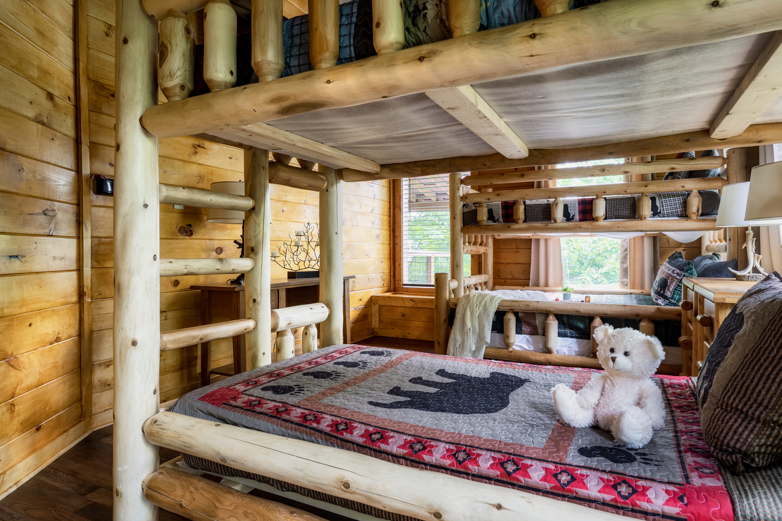 Leconte Hideout