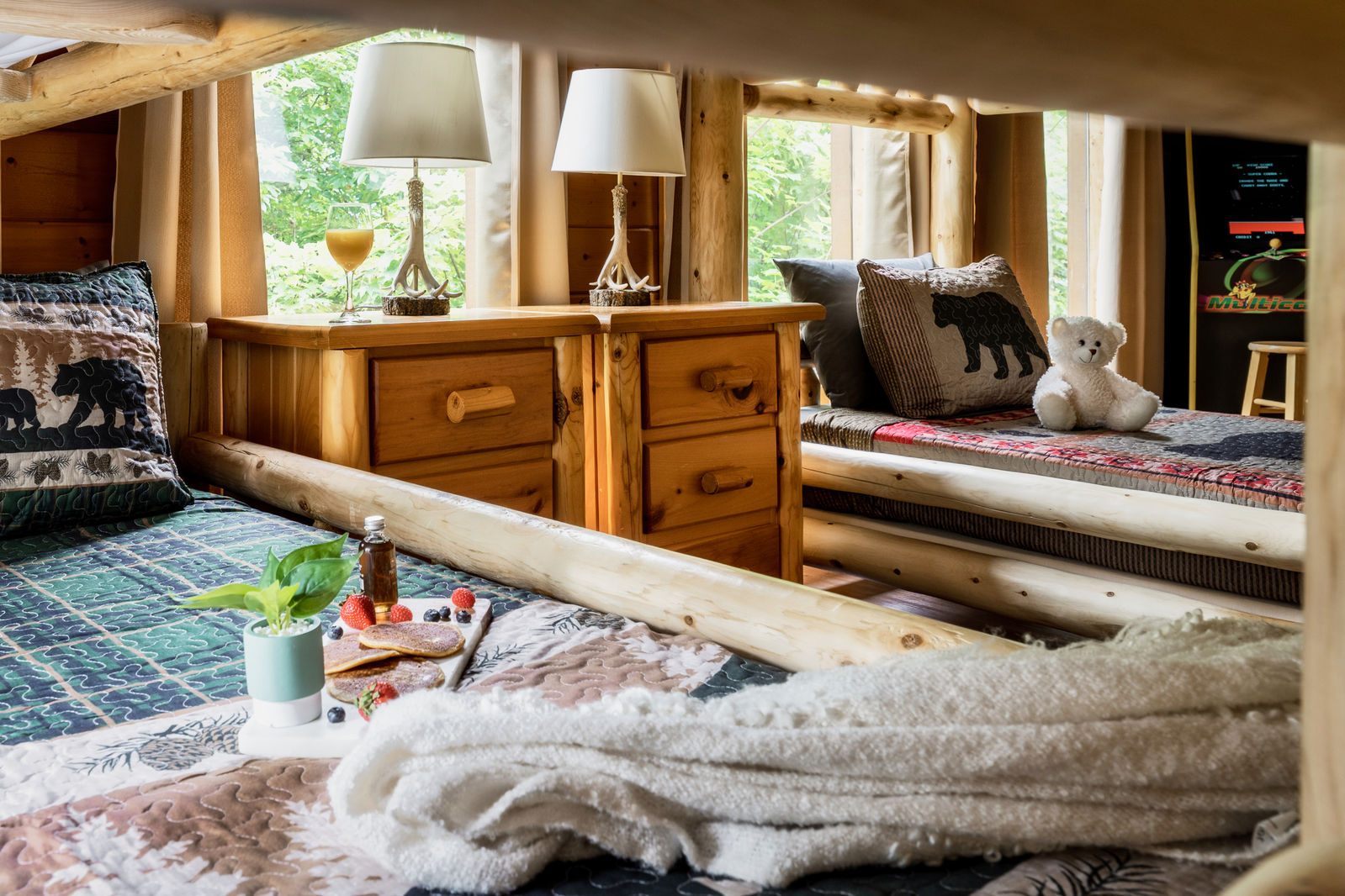 Leconte Hideout