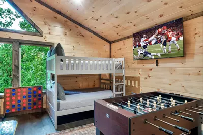The Knotty Bear Retreat