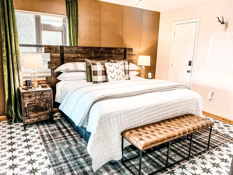 Lower level King bedroom