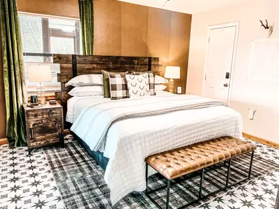 Lower level King bedroom