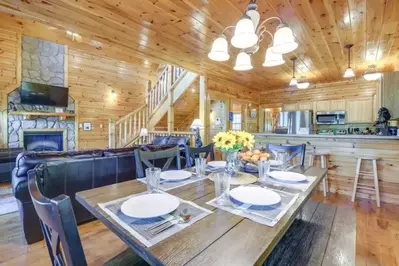 Sunrise Mountain Lodge
