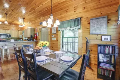 Sunrise Mountain Lodge
