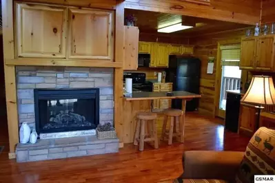 American Eagle Cabin