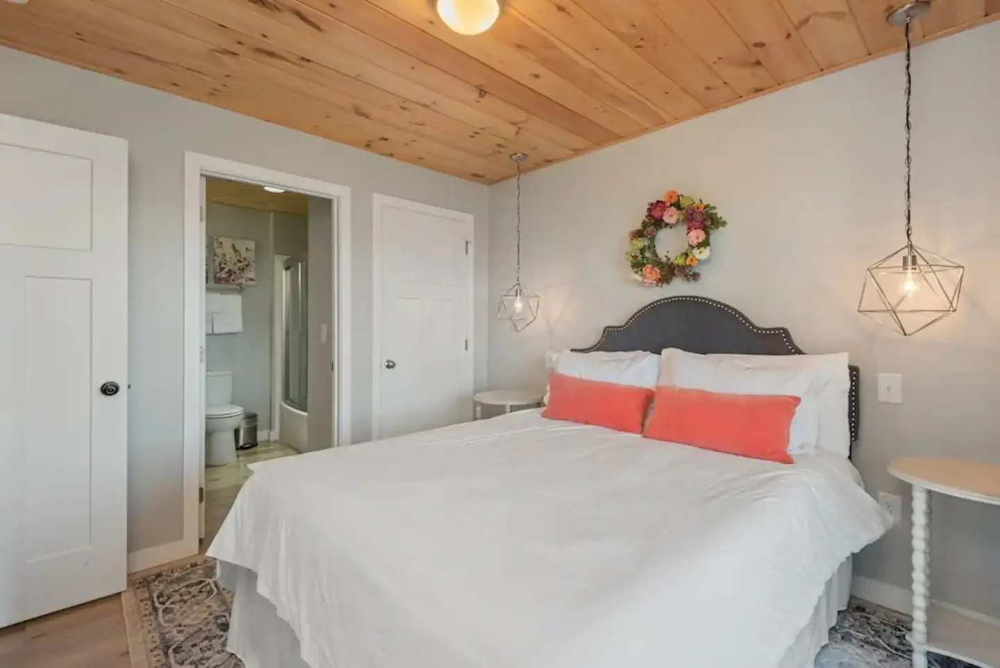 Modern Style + Best View in the Smokies w/ Hot Tub