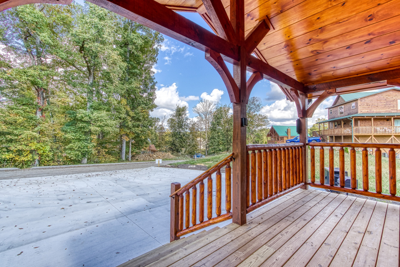 Lazy Bear Lodge