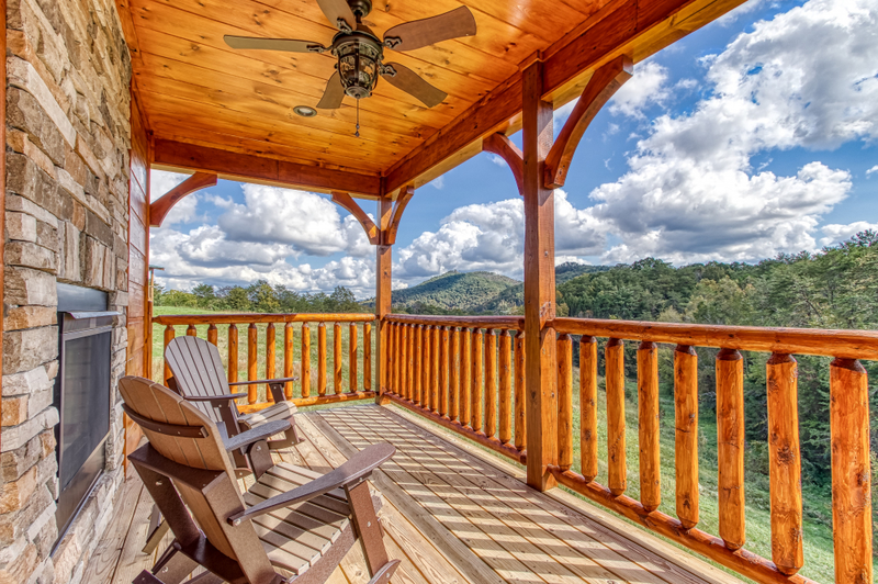 Lazy Bear Lodge