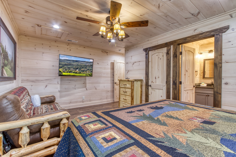 Lazy Bear Lodge