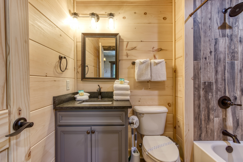 Lazy Bear Lodge