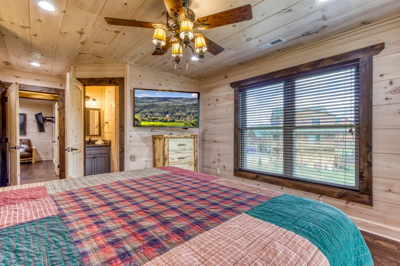 Lazy Bear Lodge