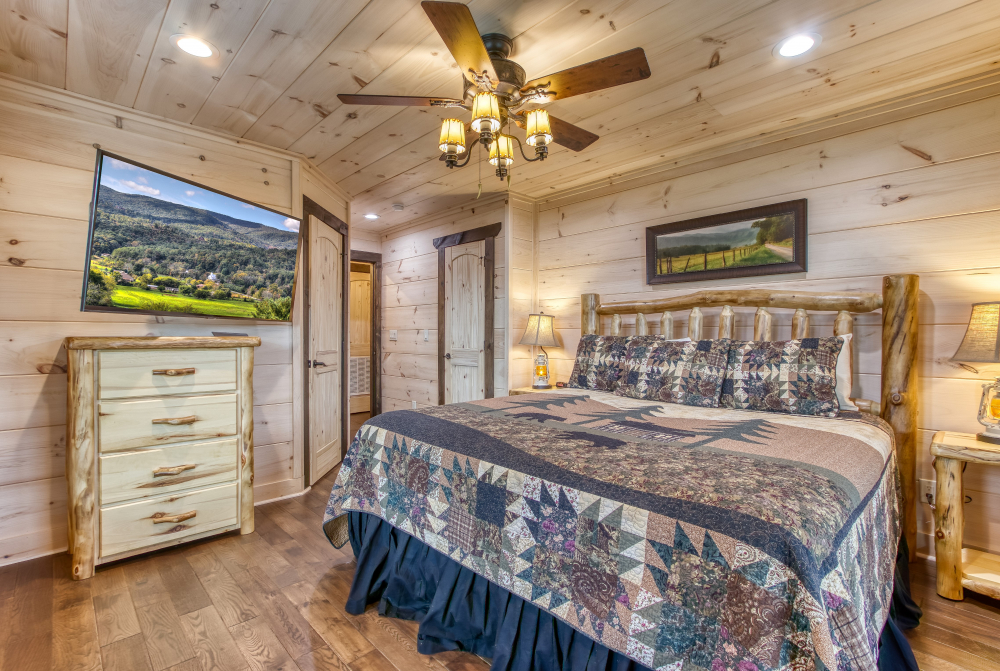 Lazy Bear Lodge